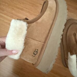 UGG platform Boots with Cream Lining